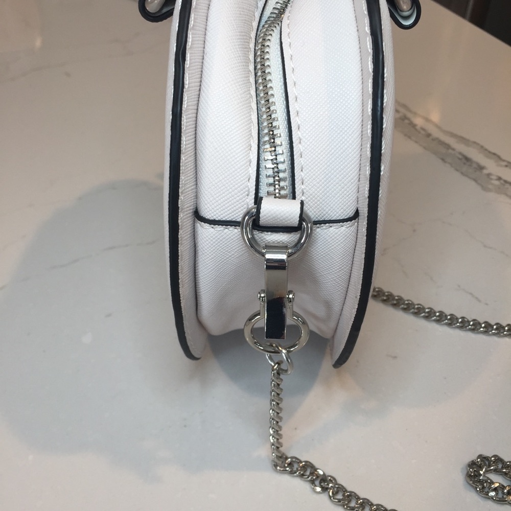 Sold on Merc@ar! - Picture 5 of 8